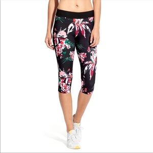 Athleta x Derek Lam 10C 10 Crosby Lily Chelsea Capri leggings Limited Edition XS